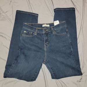Levi's Perfectly Slimming Straight 512 Jean's size 6